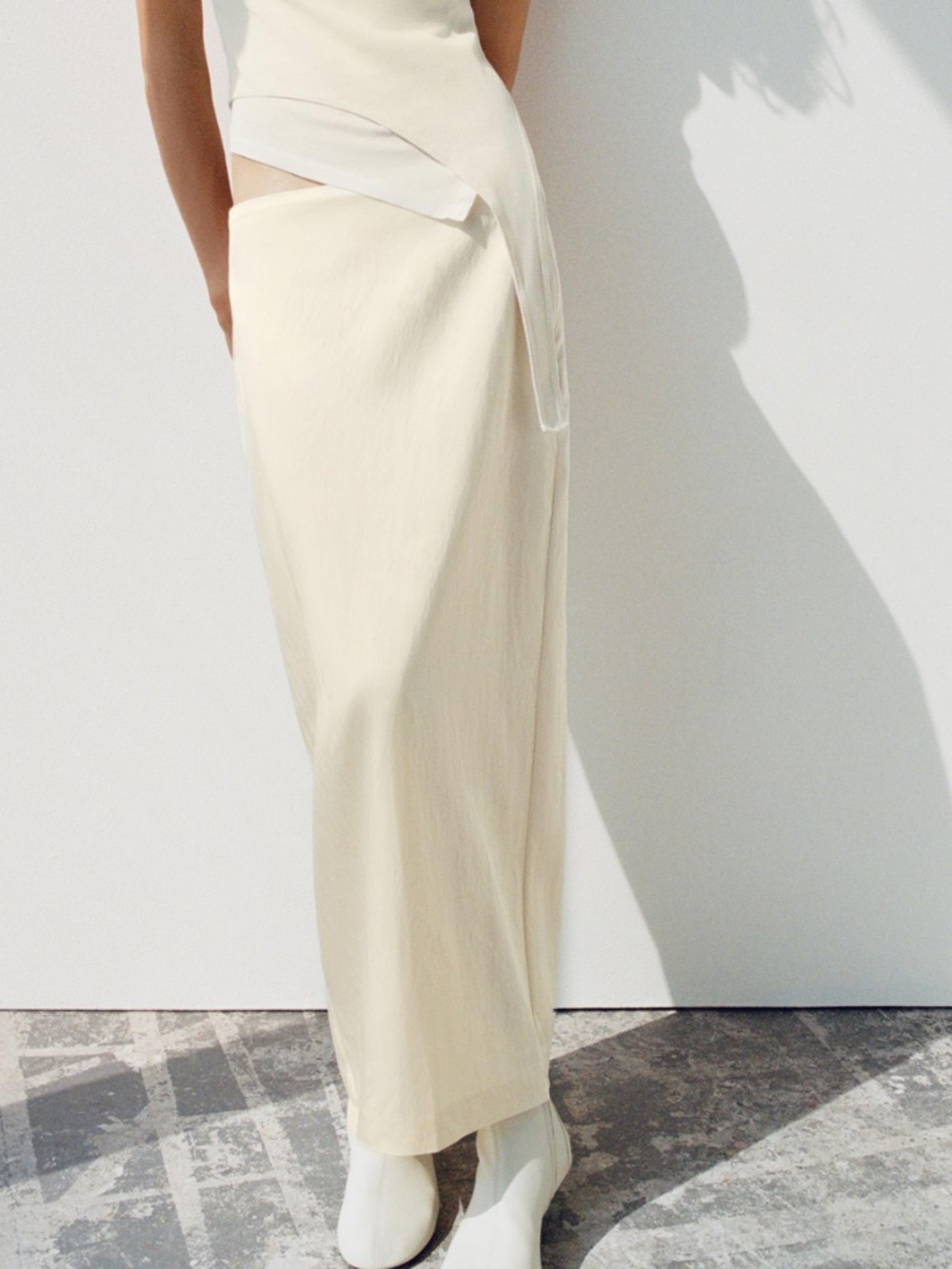 ZARA SATIN MIDI SKIRT - S 🌟
